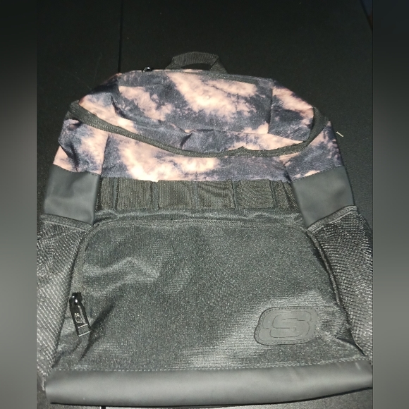 Skechers Backpack - Picture 1 of 6